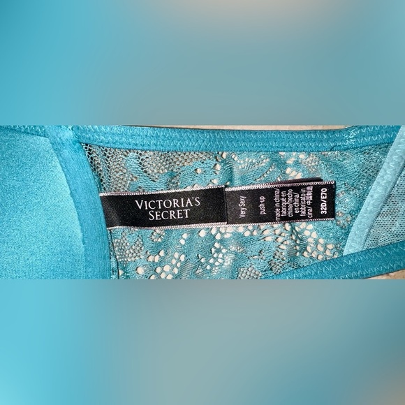 Victoria’s Secret Size 32D /E70 Bra front Closure Racer Sexy back push up Teal - Picture 8 of 9